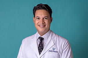 Holy Name’s Bellorin-Marin Recognized as Master Surgeon in Robotic, Metabolic and Bariatric Surgery